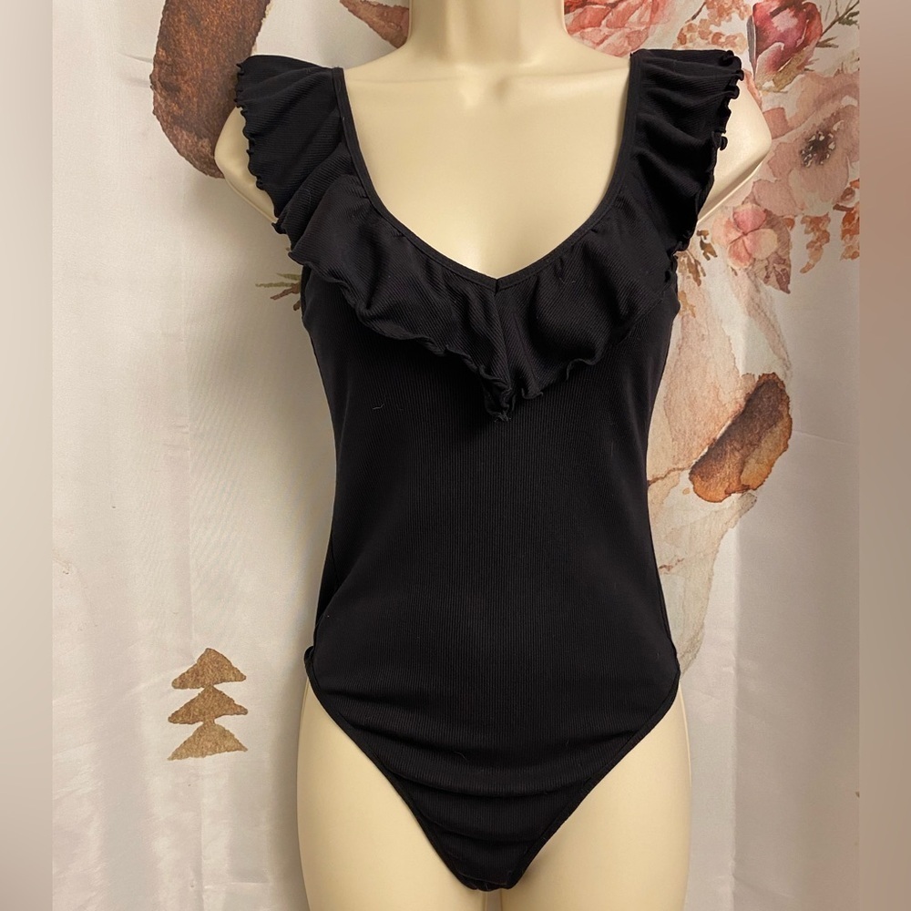 Black Ruffled small Wilfred bodysuit​​​